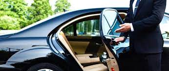 What to Look for When Booking a Limo Service: A Comprehensive Checklist for Consumers