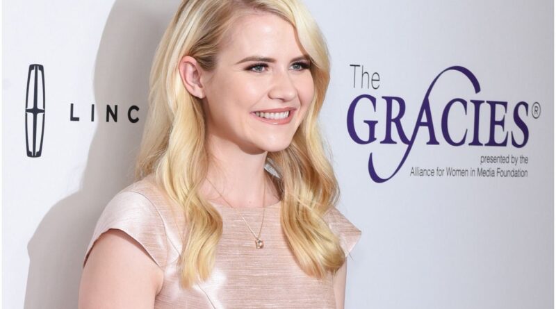 Elizabeth Smart Net Worth