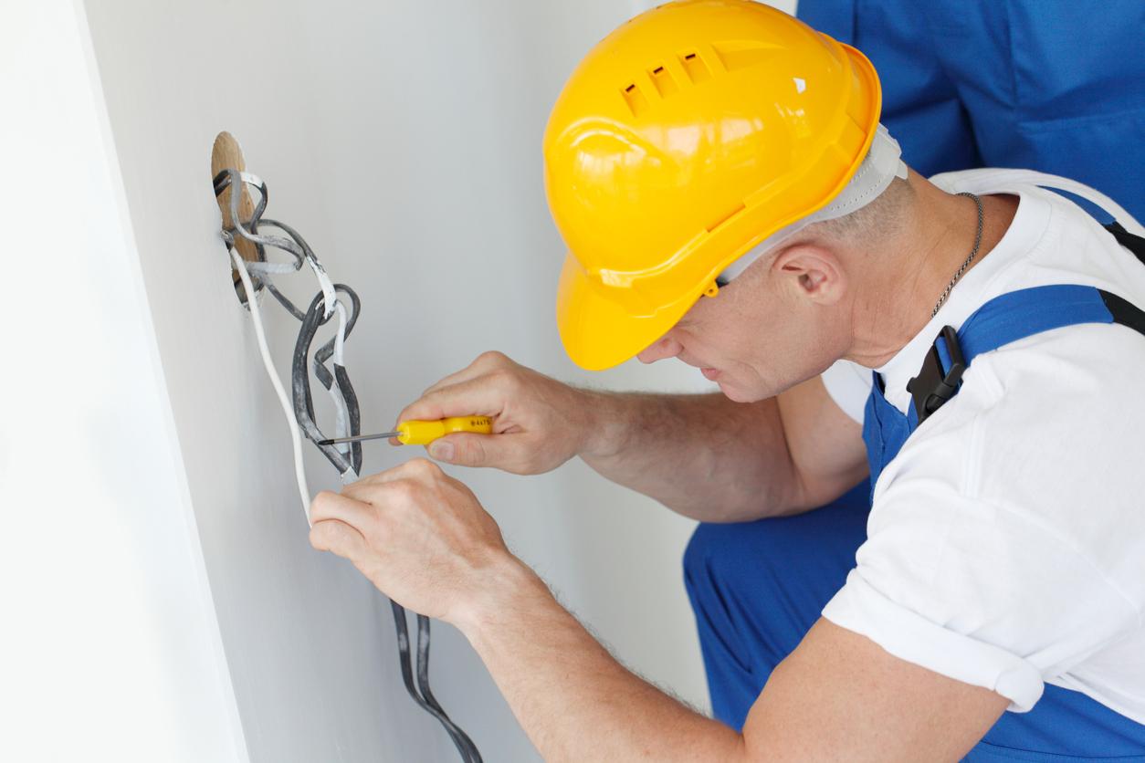 Metairie Electrician