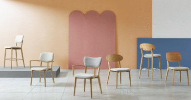 Metal Wood-Grain Chair