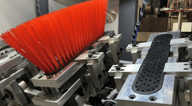 Broom Brush Machines